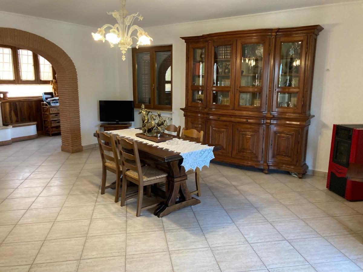 Villa Ines Ардеа Екстериор снимка