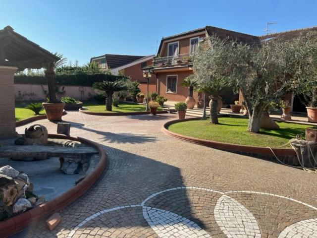 Villa Ines Ардеа Екстериор снимка